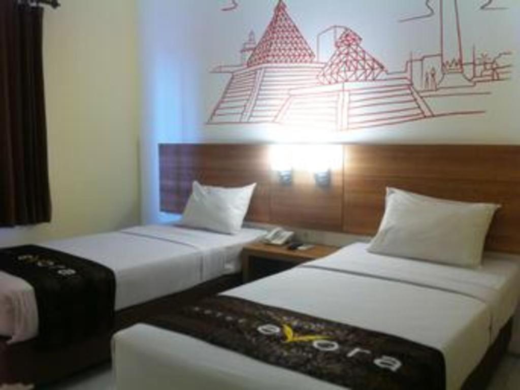 Evora Hotel Surabaya Buitenkant foto
